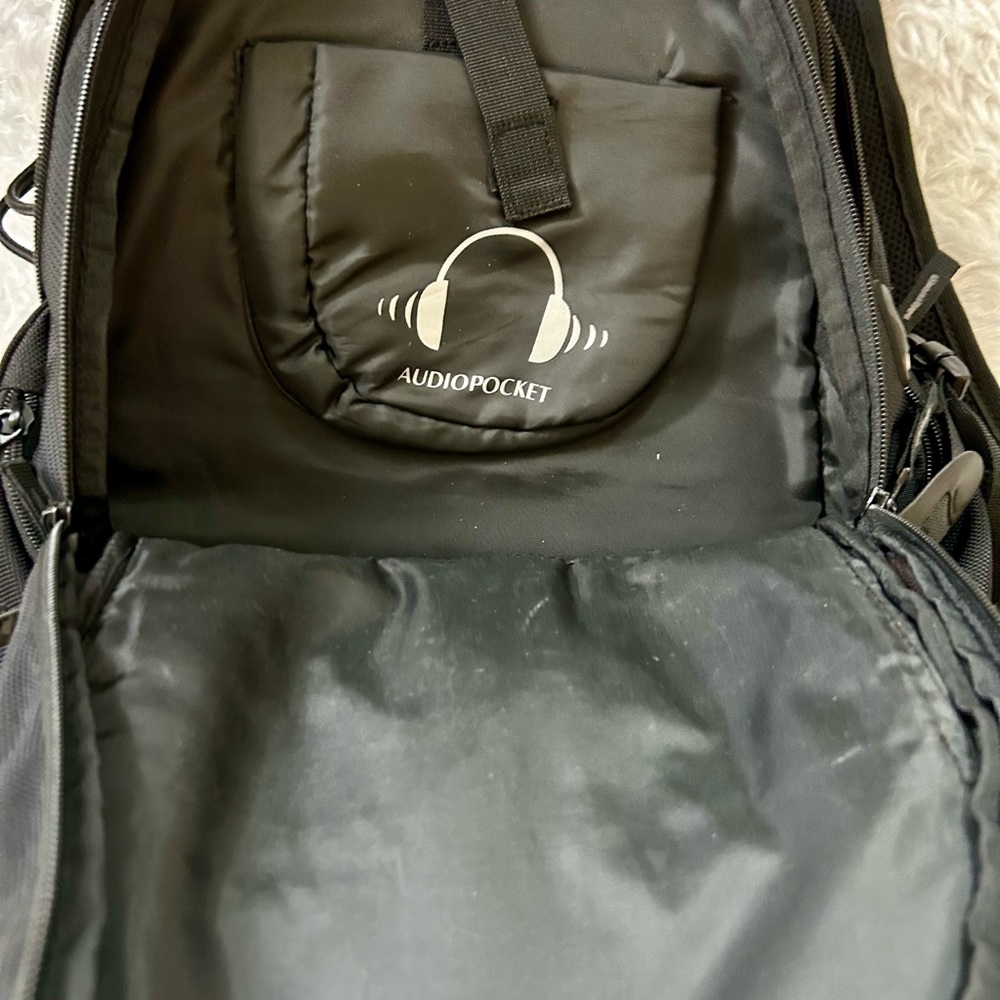 J World Black Mulitpocket Security Backpack - image 5